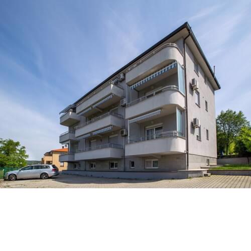 Modern Apartment in Viškovo with Balcony