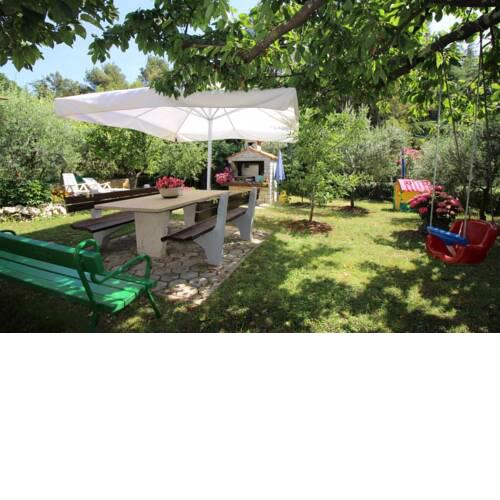 Modern apartment Sabina with nice garden