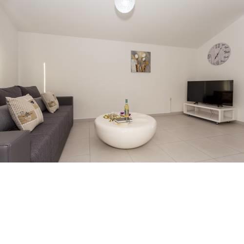 Modern Apartment V.I.P