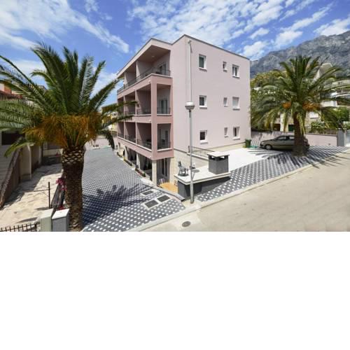 Modern Apartments, Close to the Beach