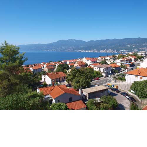 Modern Cosy Fully Furnished Studio Apartment