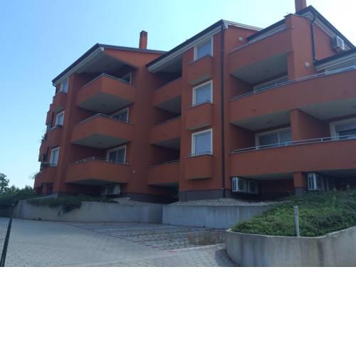Modern Flat Ronko