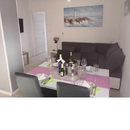 Modern SEA VIEW Apartment