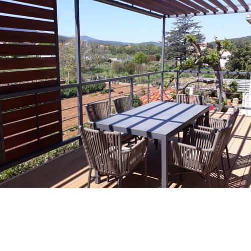 Modern & Spacious 2 Bedroom Ap. - Center!