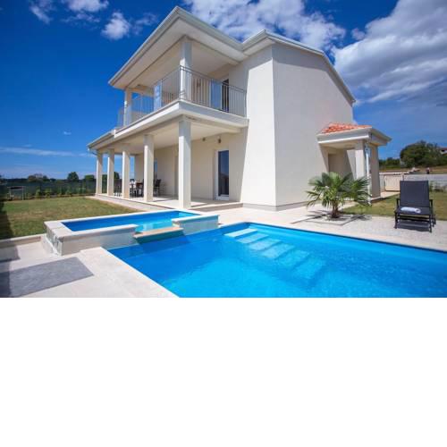 Modern Villa Anita with Pool near Porec