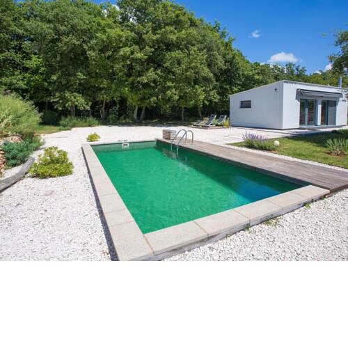 Modernly decorated cottage house ideal for quiet and relaxed holiday
