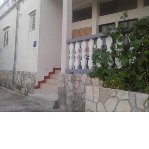 Moki's Apartments