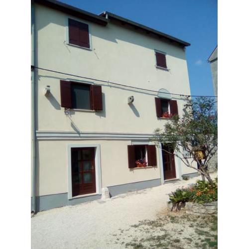Mon Perin Castrum - Studio Apartment Castel