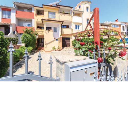 Moniva Apartment