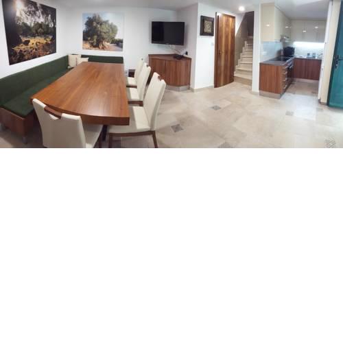 Moon Stone Residence Pag