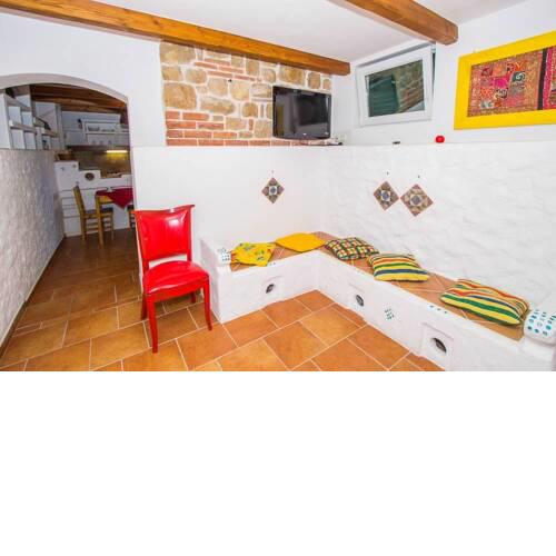 Most beautifull romantic place for 2, 150m from sea, extra bed for children available