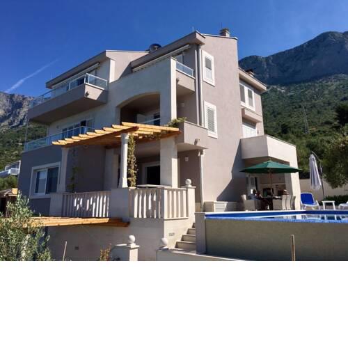 Naša Kuća Bed & Breakfast