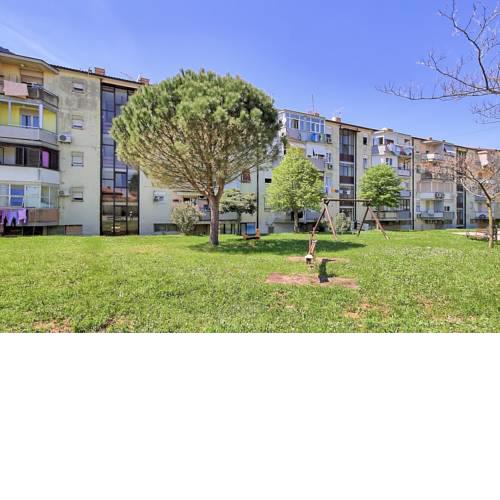 NEVA house with apartment