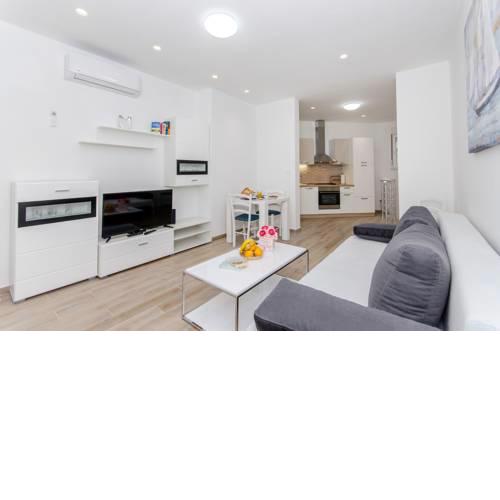 NEW - Apartman M & M