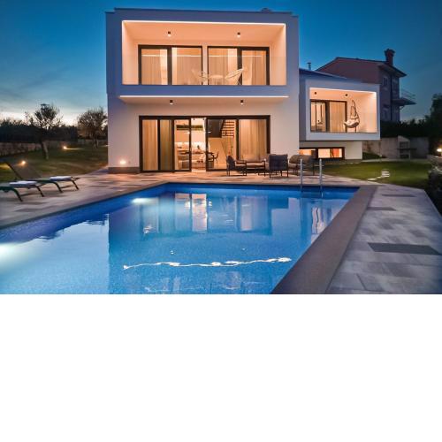 NEW 2022 Villa Ante
