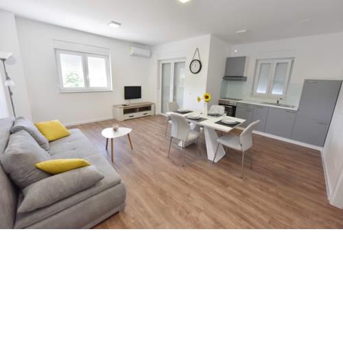 New apartman Podsolarsko
