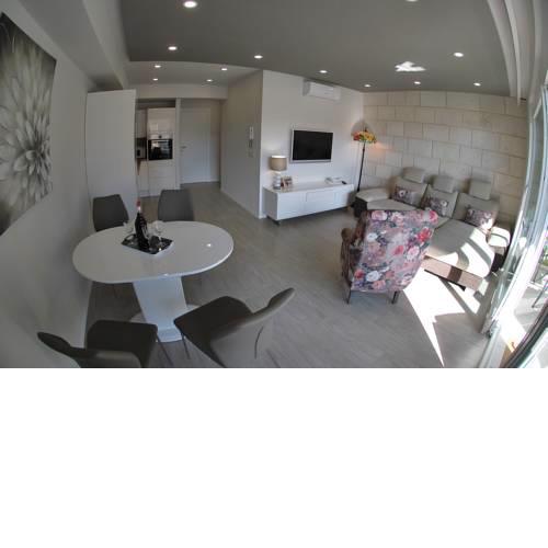 New Modern Apartment Matutu