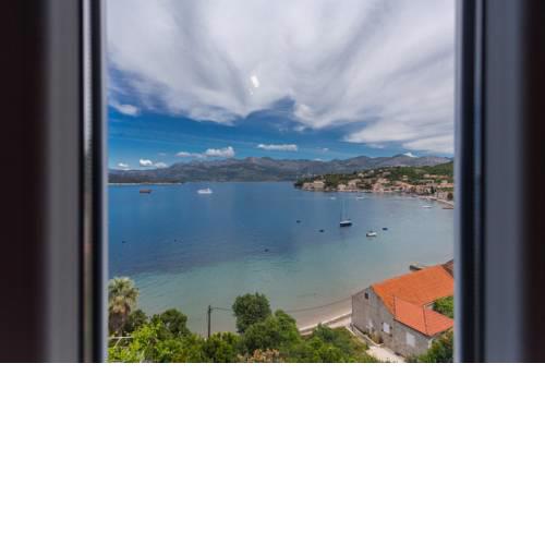 New apartment with terrace and sea view