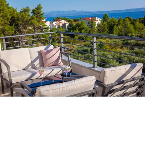 New Luxury Apartments IvMaLu