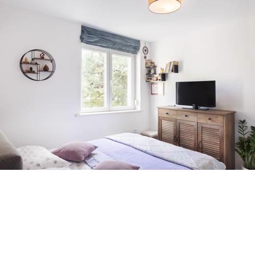 New modern apartment near a beach in center