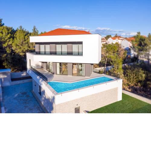 NEW! Modern & Luxury 5* Villa Olymp