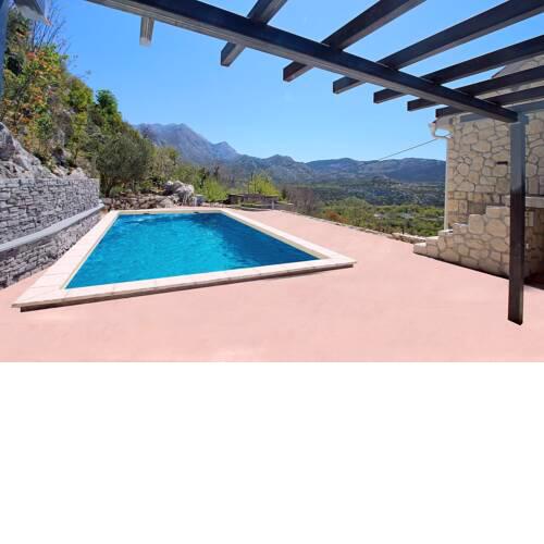 NEW! Stone villa JUDITA with heated pool and hydro-massage