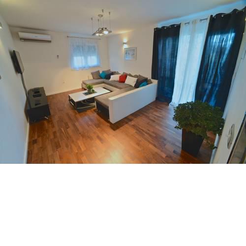 New,Modern & LUX apartment in the center with parking