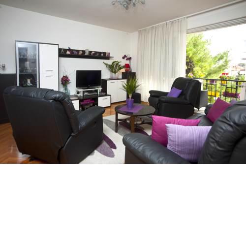 Nice And Cozy Apartment Near The Centre