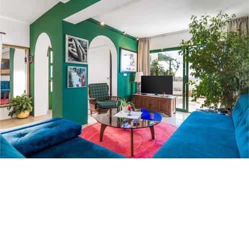 Nice apartment in Banjol w/ 2 Bedrooms