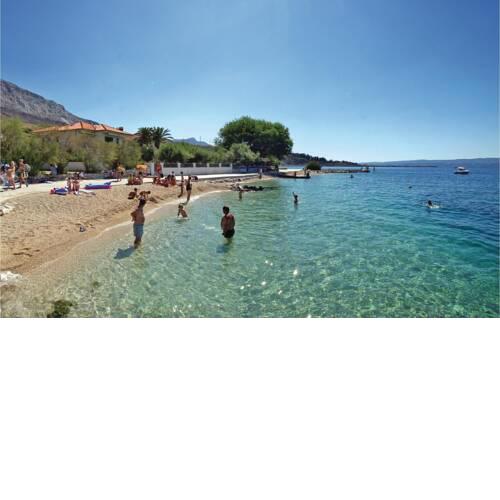 Nice apartment in Dugi Rat w/ WiFi and 1 Bedrooms