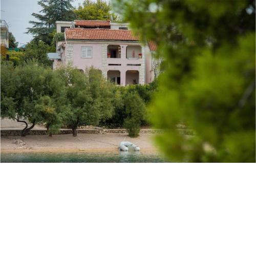 Nice apartment in Grebastica with WiFi and 2 Bedrooms