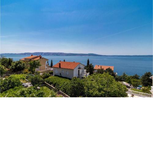Nice apartment in Novi Vinodolski with WiFi and 2 Bedrooms