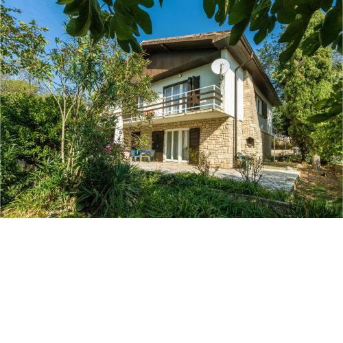 Nice apartment in Premantura with 1 Bedrooms