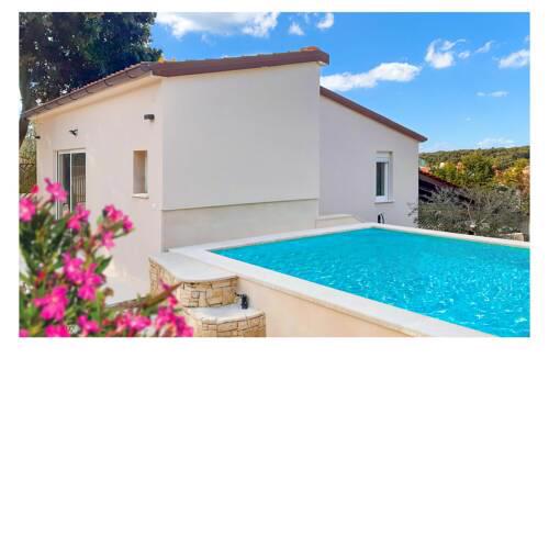 Nice apartment in Pula w/ Outdoor swimming pool, WiFi and 2 Bedrooms