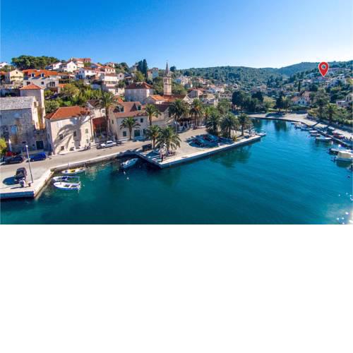 Nice apartment in Splitska w/ 1 Bedrooms