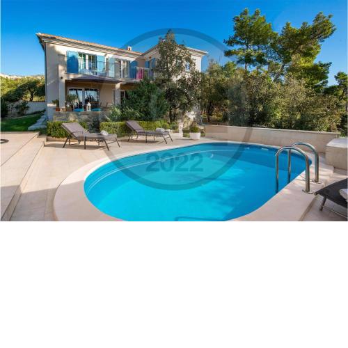 Nice home in Banjol with 3 Bedrooms