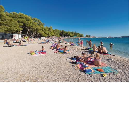Nice home in Biograd na moru w/ WiFi, Outdoor swimming pool and 6 Bedrooms