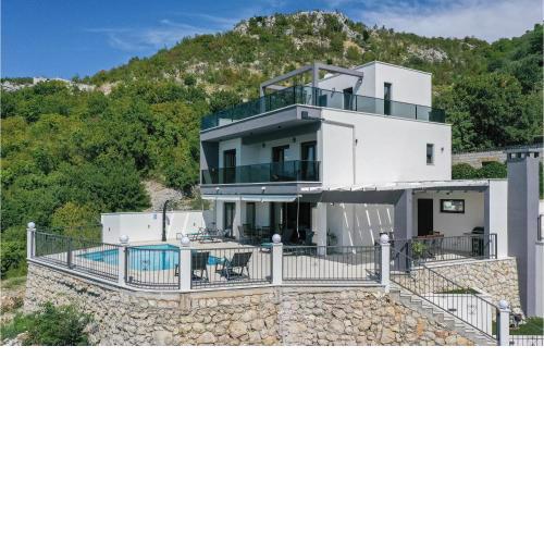 Nice home in Blato Na Cetini with Sauna, Heated swimming pool and 3 Bedrooms