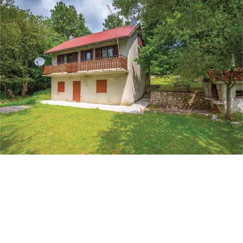 Nice home in Breze w/ 2 Bedrooms
