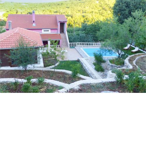 Nice home in Donji Dolac w/ Outdoor swimming pool and 3 Bedrooms