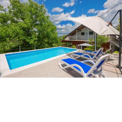 Nice home in Grab w/ Outdoor swimming pool, Outdoor swimming pool and 2 Bedrooms
