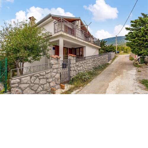 Nice home in Karlobag with 3 Bedrooms