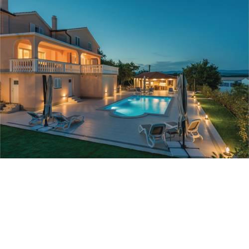 Nice home in Krk w/ Outdoor swimming pool, Outdoor swimming pool and 3 Bedrooms