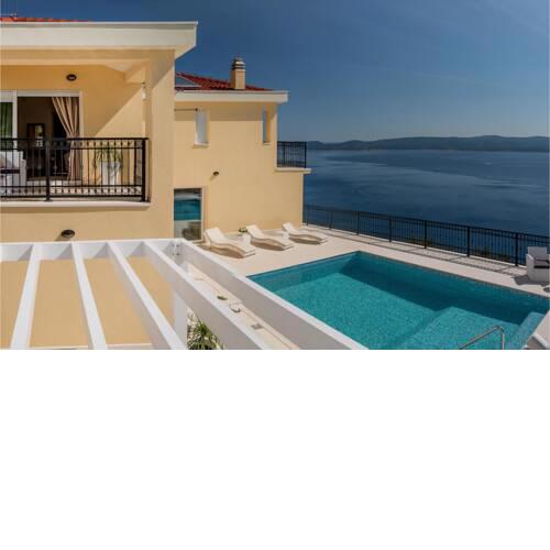 Nice home in Mimice w/ WiFi, Outdoor swimming pool and 5 Bedrooms