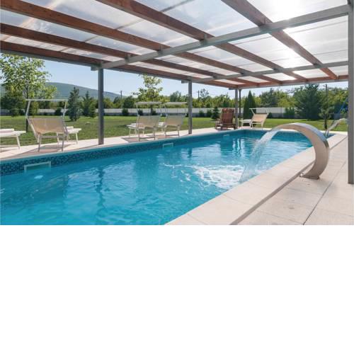 Nice home in Neoric w/ Outdoor swimming pool, WiFi and 4 Bedrooms