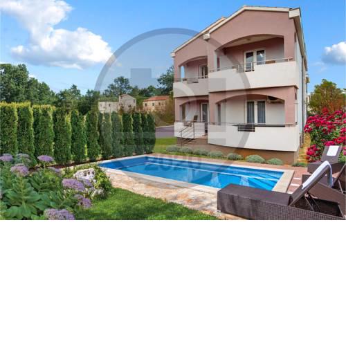 Nice home in Pasman w/ Outdoor swimming pool and 7 Bedrooms