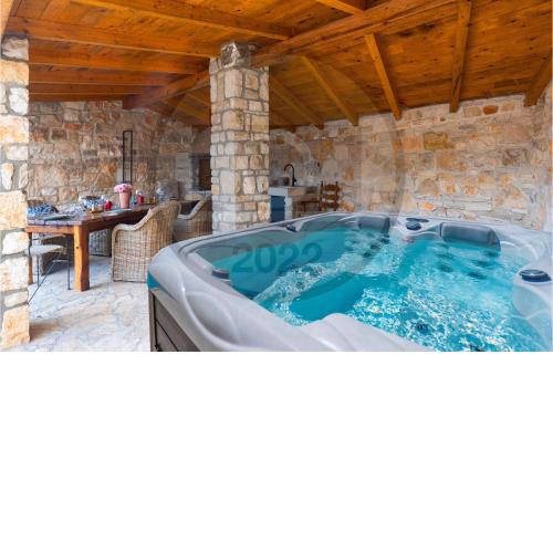 Nice home in Puntera with 2 Bedrooms