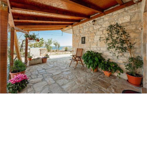 Nice home in Seget Donji with WiFi and 2 Bedrooms