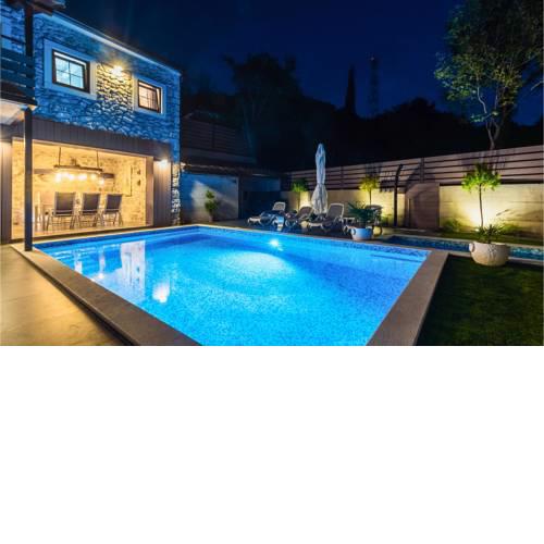 Nice home in Tribalj w/ Outdoor swimming pool and 3 Bedrooms