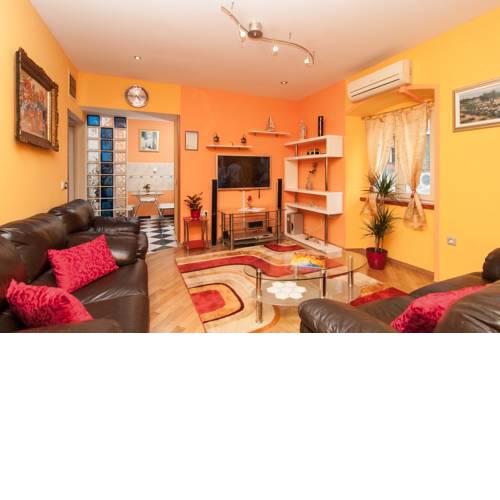 Nina Apartment